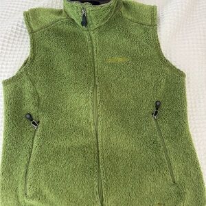 Patagonia Fleece Vest in Olive